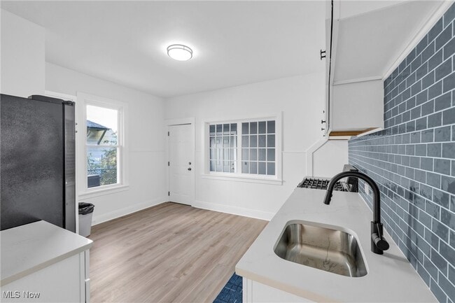 Building Photo - 2002 Valentine Ave