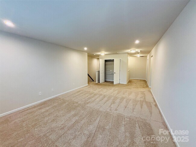 Building Photo - 3147 Cheyney Park Dr
