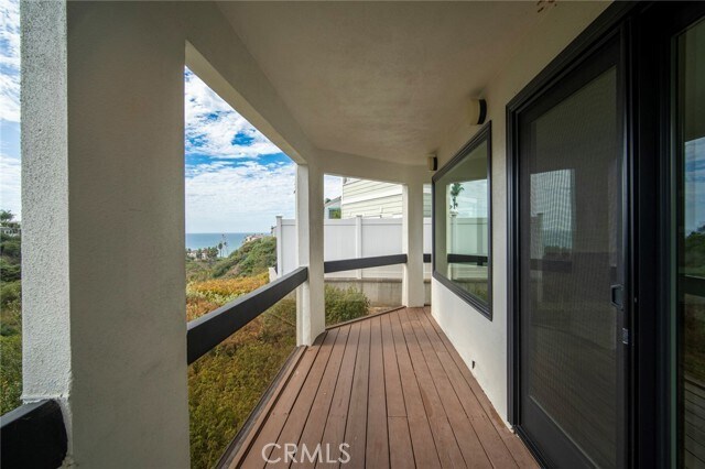 Building Photo - 319 Cazador Ln