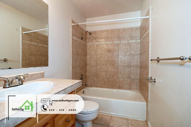 Building Photo - 3030 Dove St