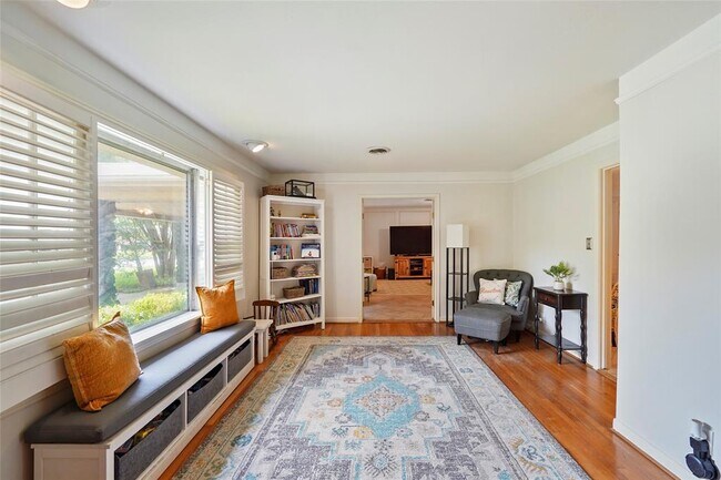 Building Photo - 6218 Wynnwood Ln
