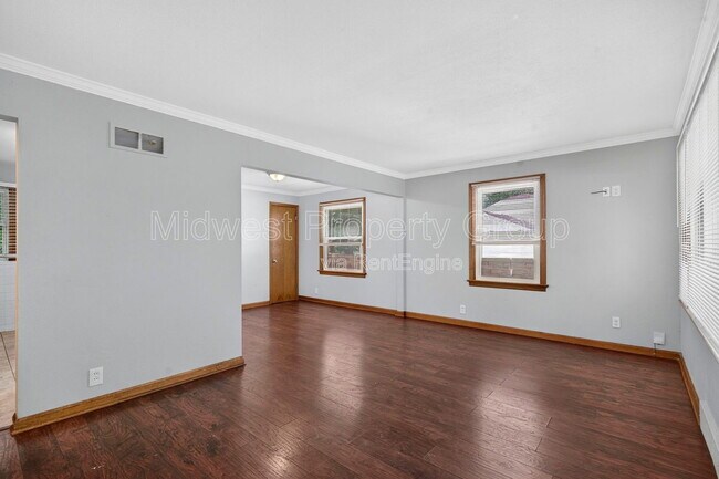 Building Photo - 1427 Attica Dr