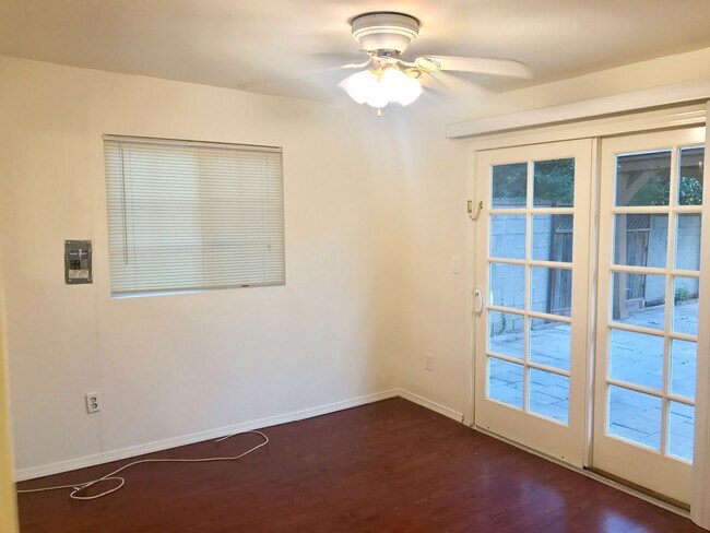 Building Photo - 18516 E Petunia St
