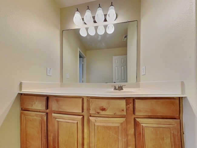 Building Photo - 19110 Deep S Ct