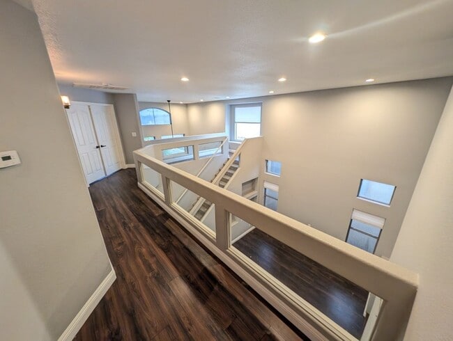 Building Photo - 10465 Warwick Falls Ct