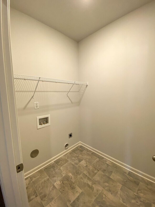 Building Photo - 4 bed 2 bath home built in 2023 in Somerville