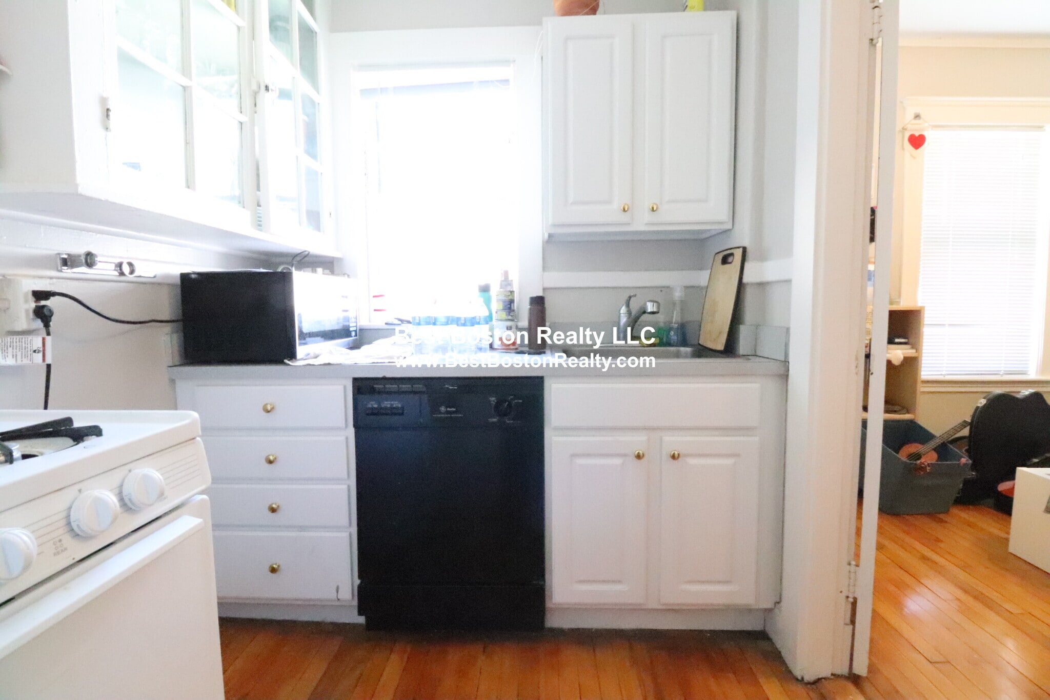 Building Photo - 11 Story St