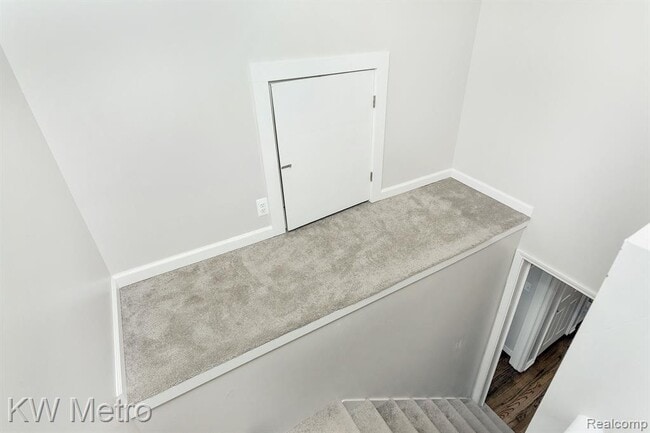 Building Photo - 3340 Edgeworth St