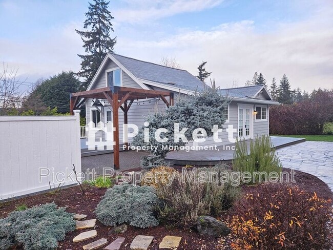 Building Photo - 9062 Tracyton Blvd NW