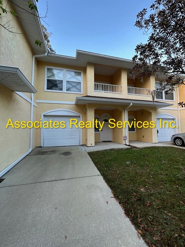 Building Photo - LOOK! Hot on the market! Spacious 2 bedroom condo in Mallorca Square! LOOK!