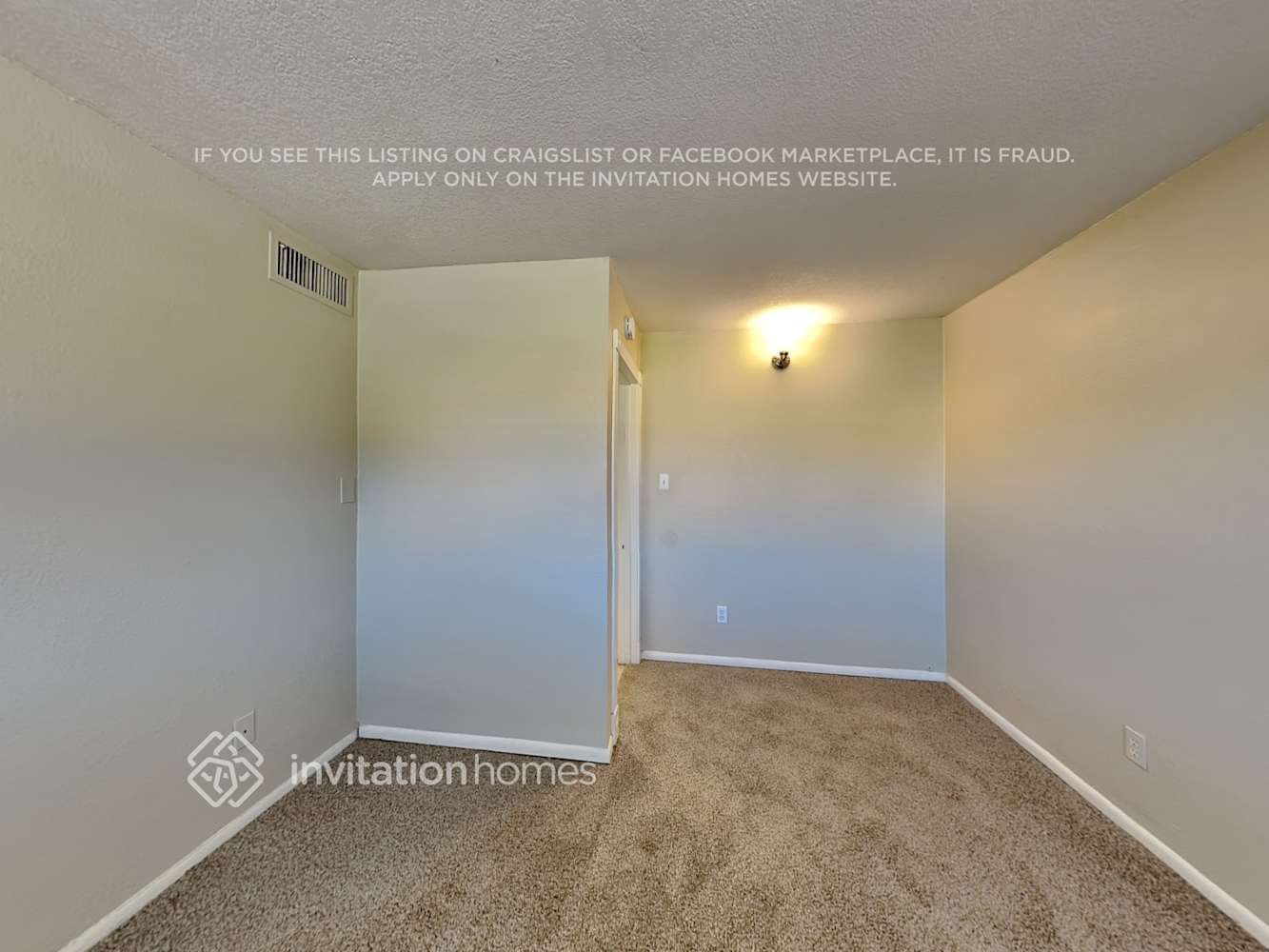 Building Photo - 3808 W Columbine Dr