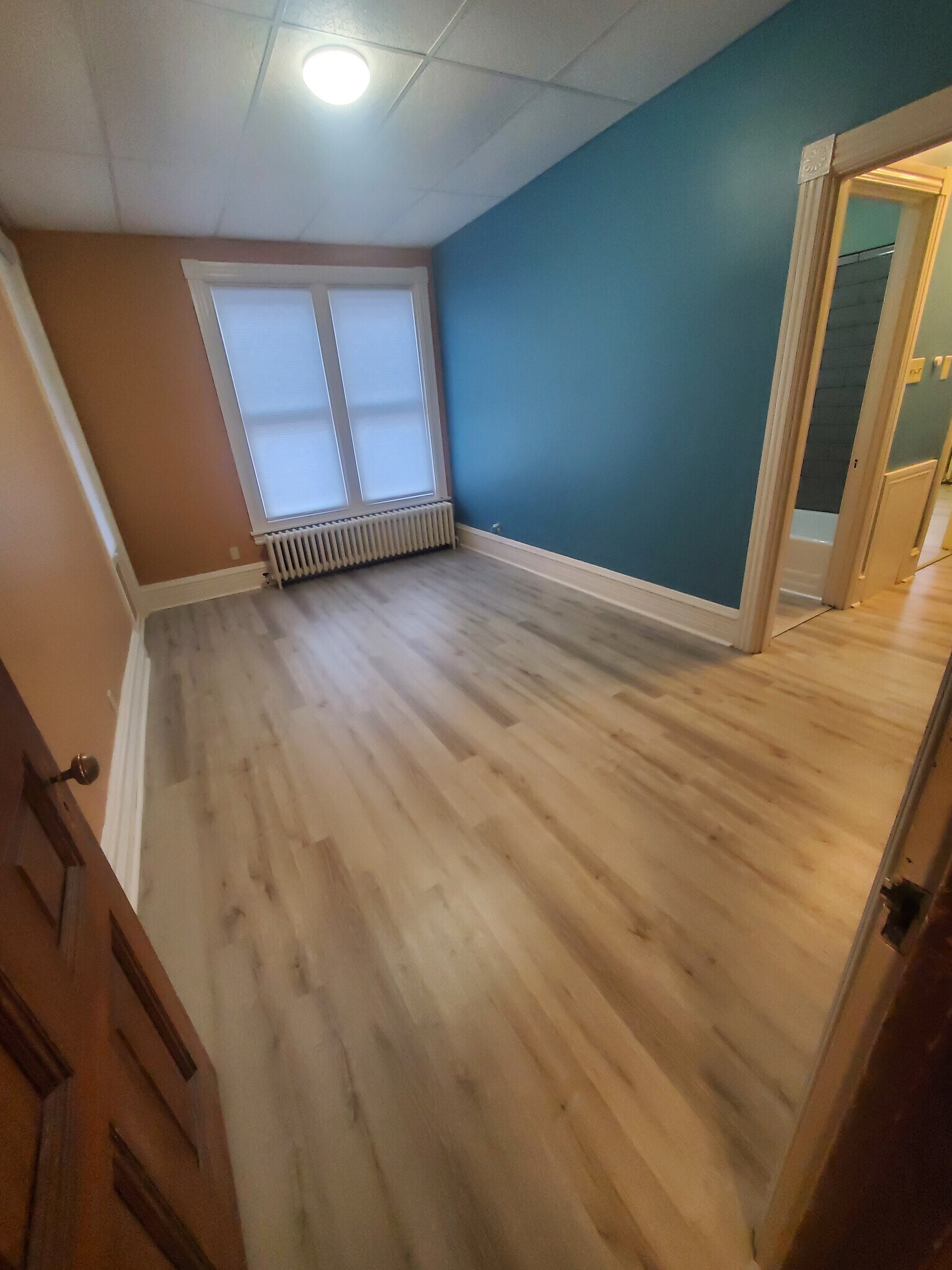 Living rm - 364 N York St