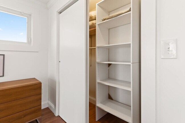 Building Photo - 1611 NH-1A