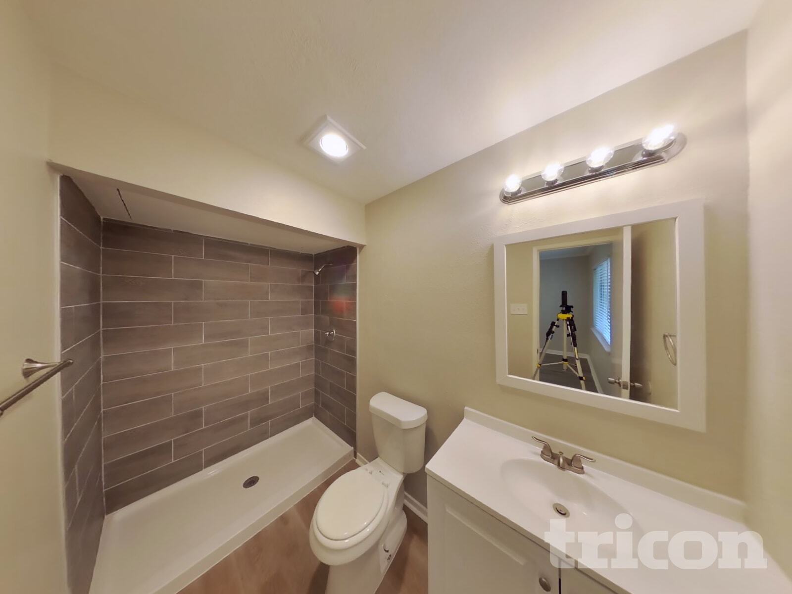 Building Photo - 413 S Willow St