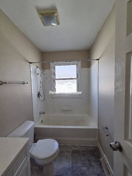 Building Photo - 3104 Wheaton Ave