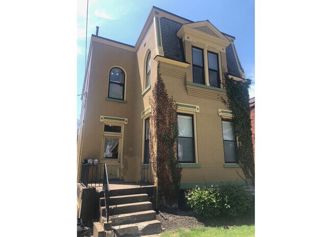 Building Photo - 501 Lowell Ave