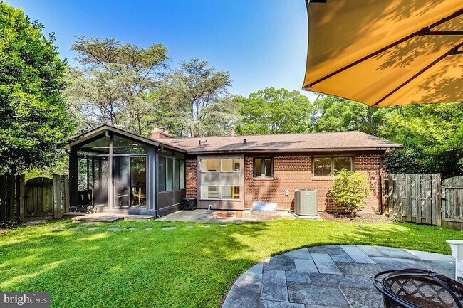 Building Photo - 6515 E Halbert Rd