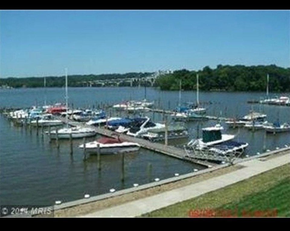 Building Photo - 3 Owens Landing Ct