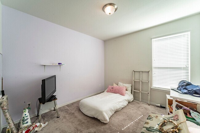 Building Photo - 10320 Lastrup Dr