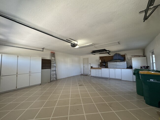 Building Photo - 137 Sportsman Rd