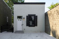 Building Photo - 513 Pershing Ave