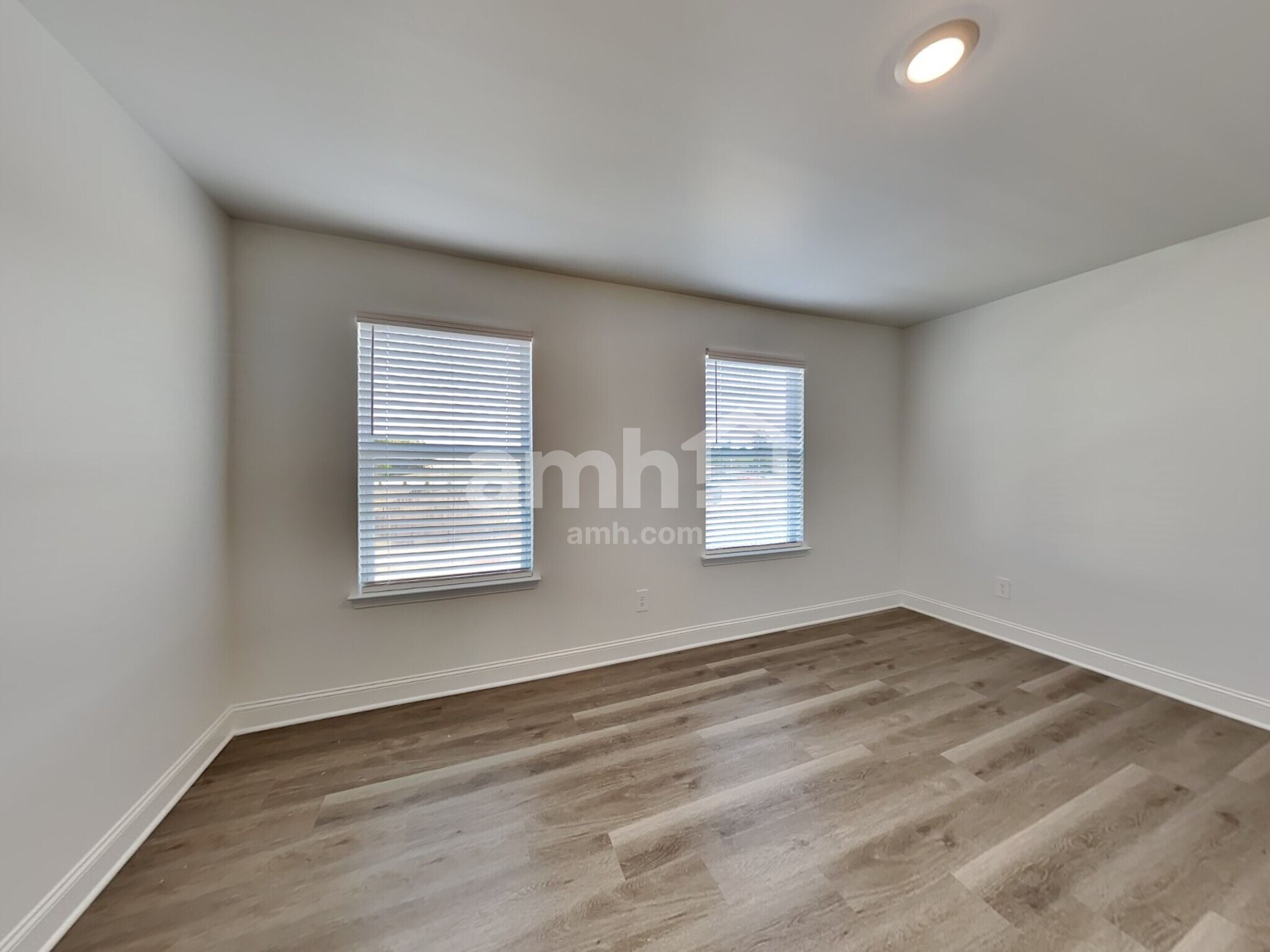 Building Photo - 216 Latitia Lane