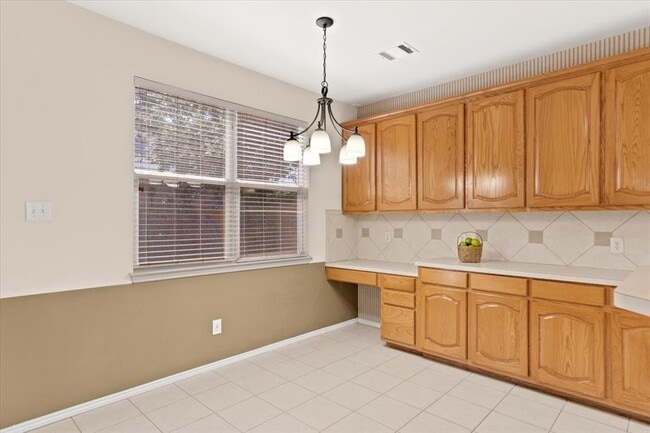 Building Photo - 207 Colby Ln