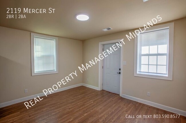 Building Photo - 2119 Mercer St