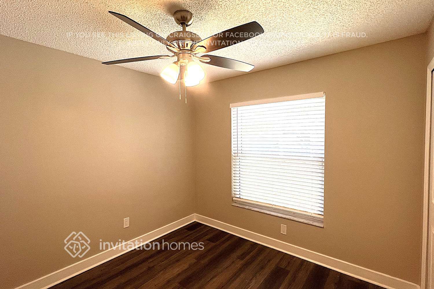 Building Photo - 15528 Hidden Lake Cir