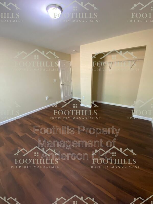 Building Photo - 108 Townsley Ct