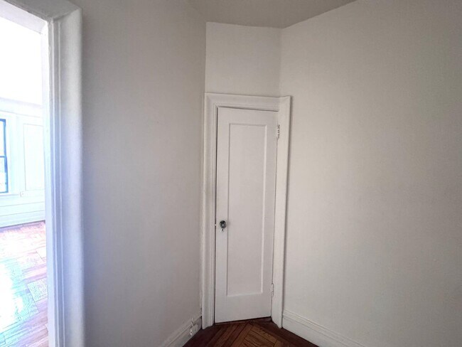 Building Photo - 35-39-39 Fulton St