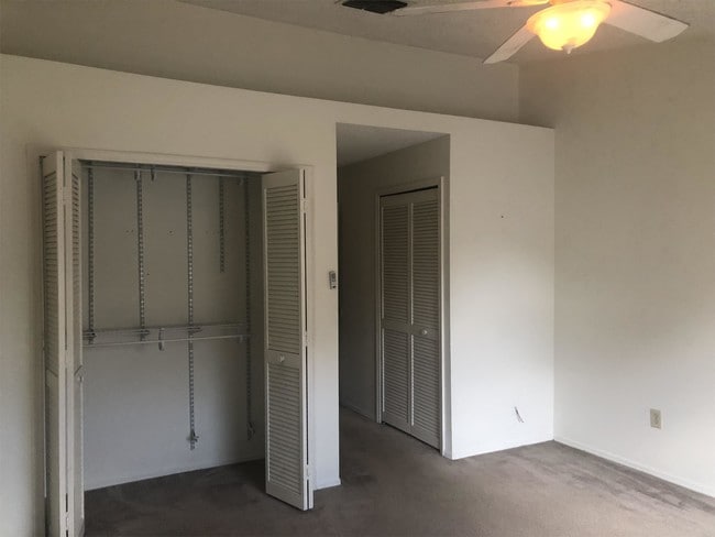 Building Photo - 3375 Fox Hunt Dr