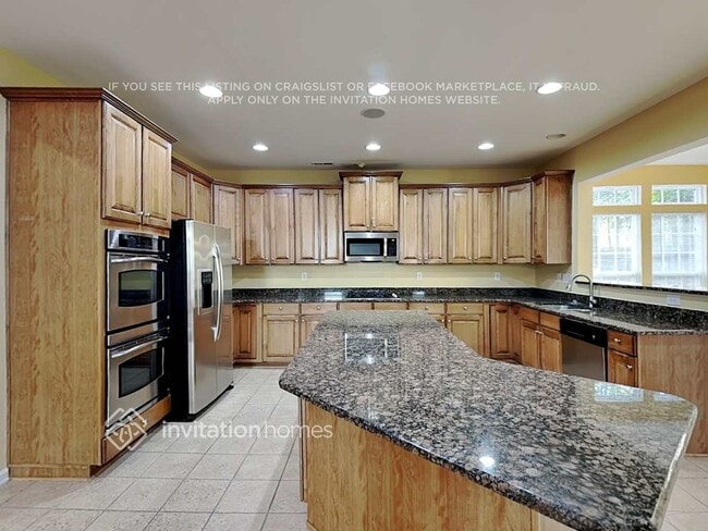 Building Photo - 10124 Rivendell Ln