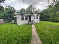 Building Photo - Cantonment - Pensacola -2 bedroom, 1 bathroom