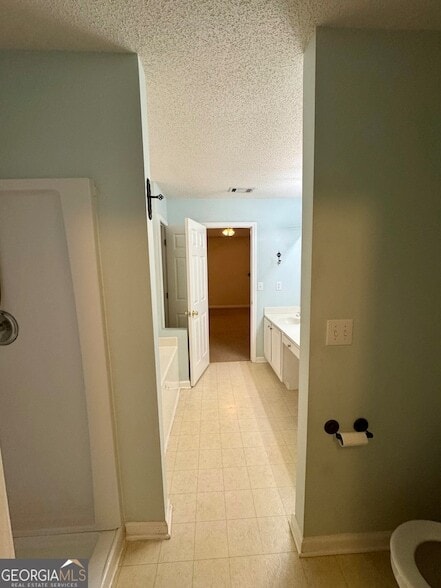 Building Photo - 1840 Arborwood Dr