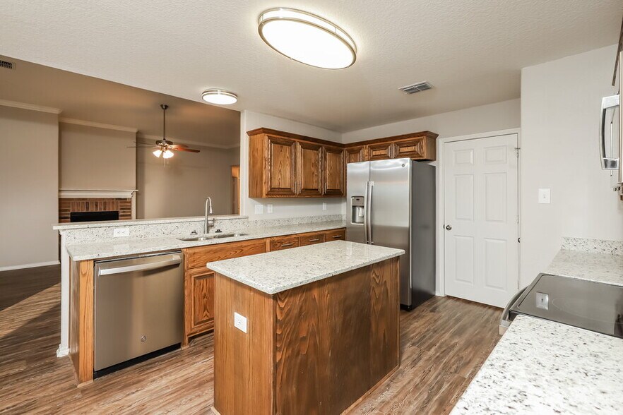 Building Photo - 7406 Horizon Point