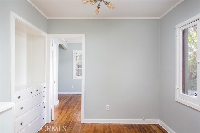 Building Photo - 453 E Sacramento St