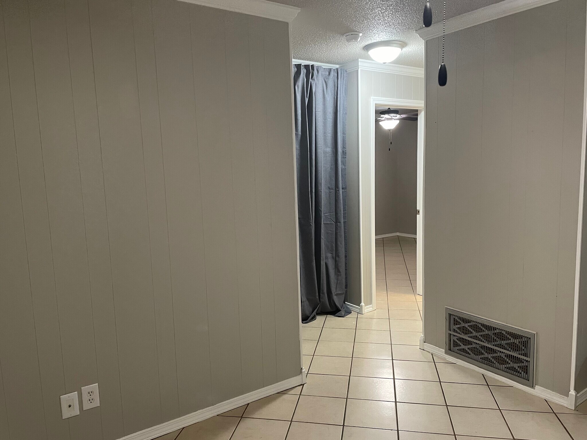 Living room to bedrooms - 1185 N Double Springs Rd