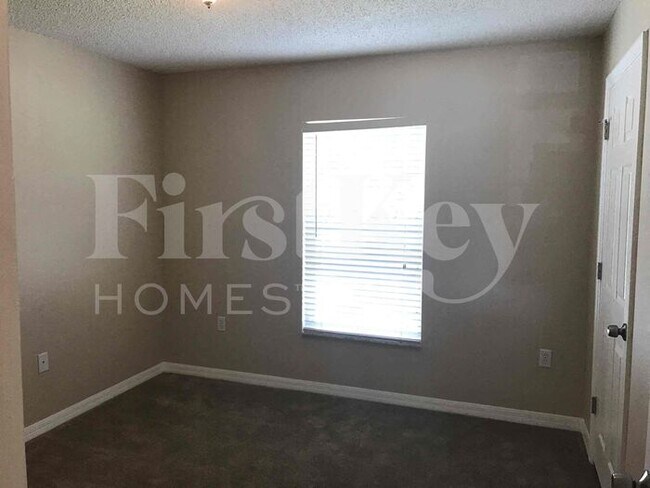 Building Photo - 6430 Gondola Dr