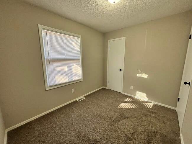 Building Photo - Newly Remodeled 3 Bedroom Home with Fenced Yard!