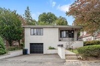 Building Photo - 15 Barnes Dr