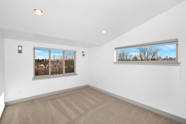 Building Photo - 3901 Whitman Ave N