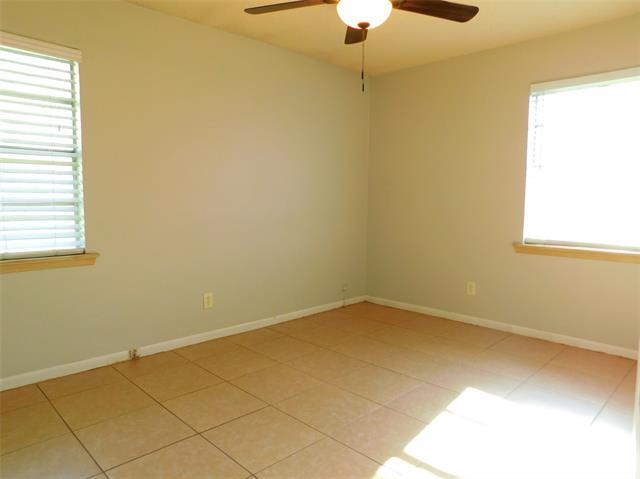 Building Photo - 3510 Sagebrush Dr