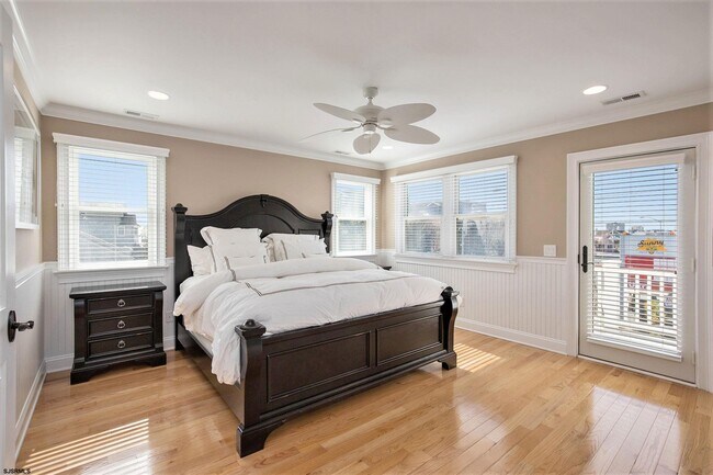 Building Photo - 7611 Ventnor Ave