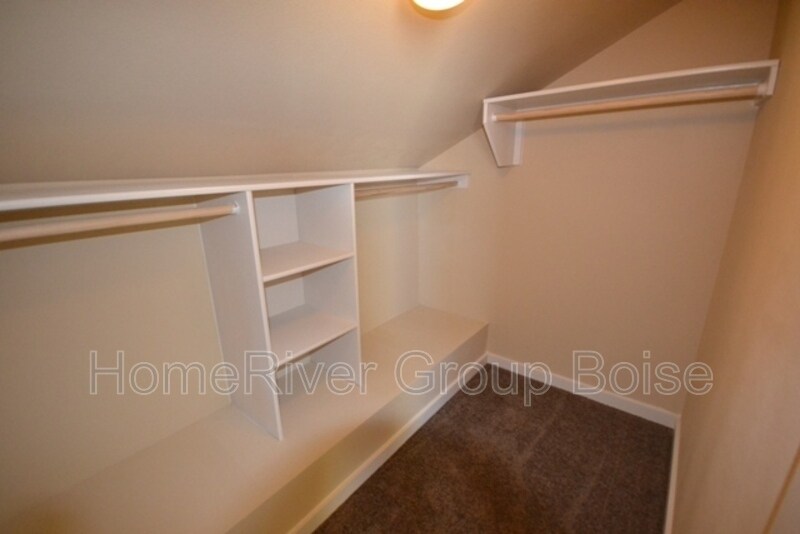 Building Photo - 9247 W Brogan Dr