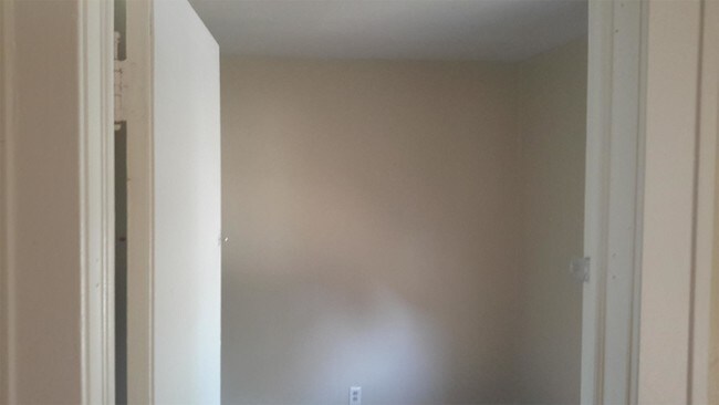 Building Photo - 4607 Marseilles St