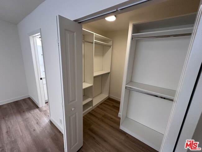 Building Photo - 314 S Clark Dr