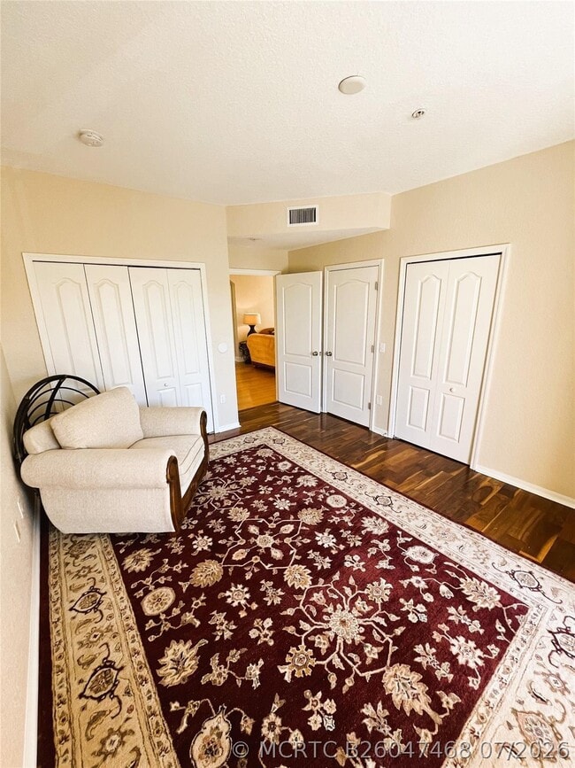 Building Photo - 11013 Legacy Ln
