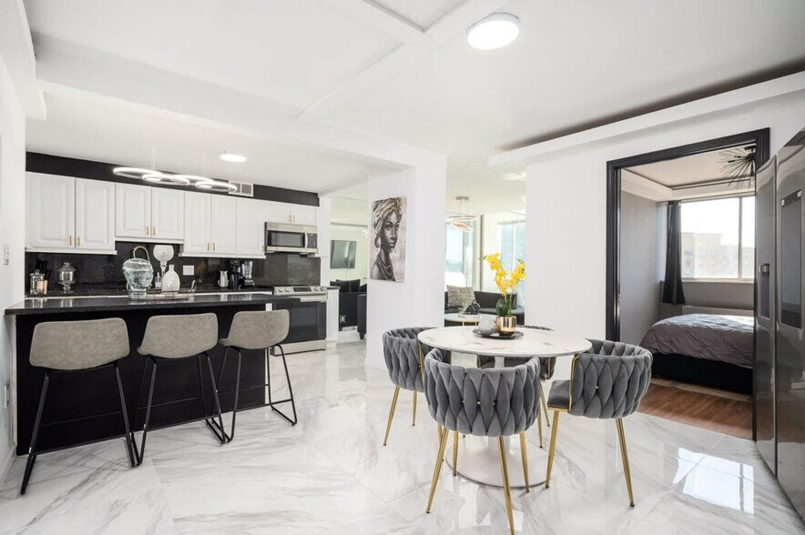 Building Photo - 215 Piedmont Ave NE