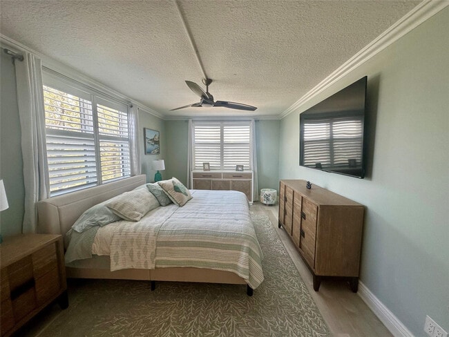 Building Photo - 1500 N Ocean Blvd